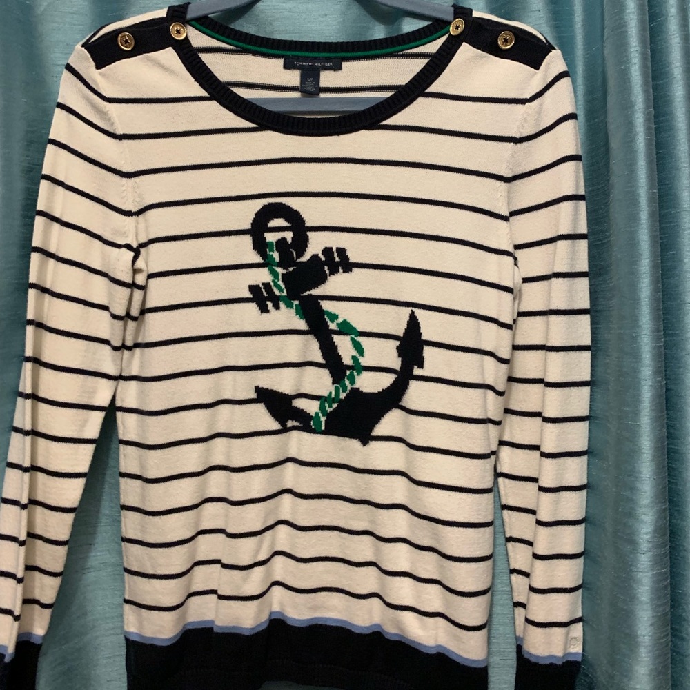 Tommy Hilfiger sweater